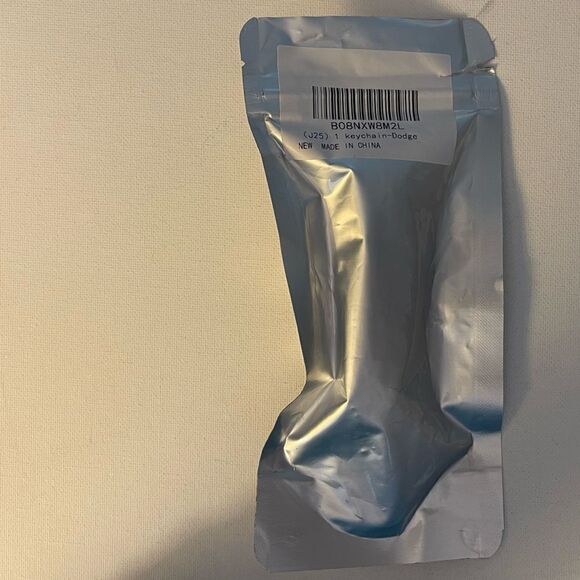 Dodge Logo Key Fob Keychain in Red Leather NWT - Picture 5 of 5